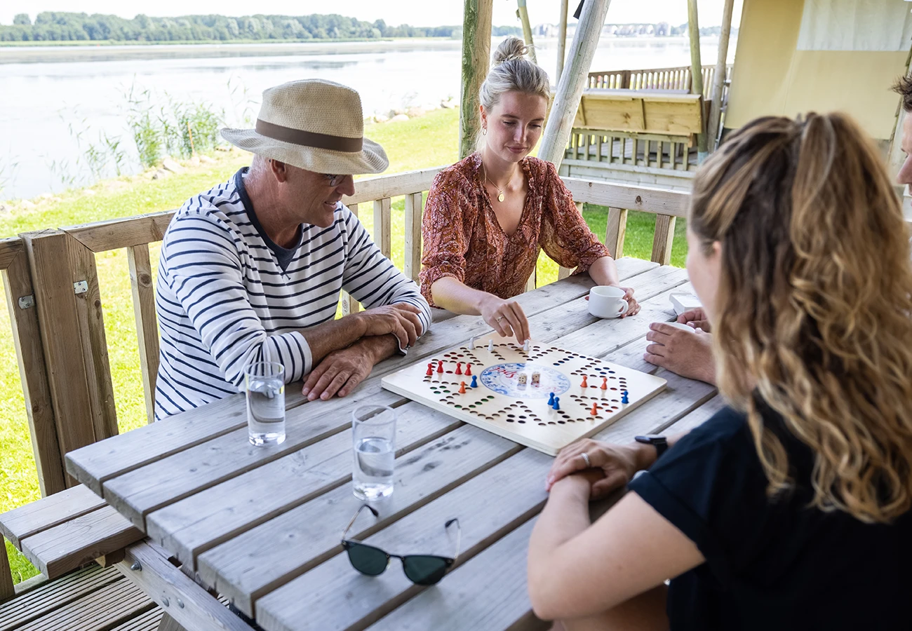 Glamping van Jachthaven Nieuwboer